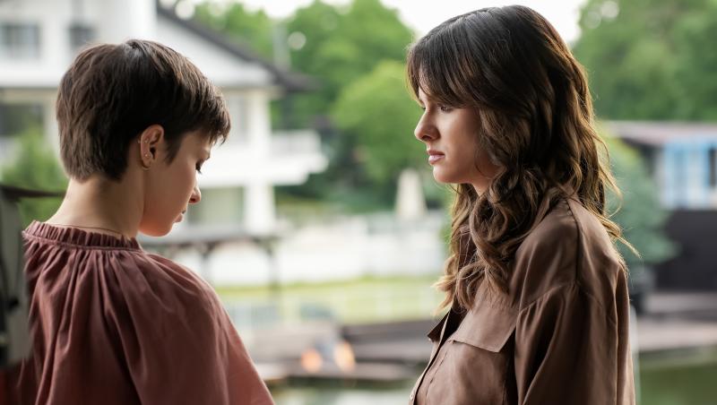 Ana, Mi-ai fost scrisă în ADN, 2 octombrie 2025. Sandra îl confruntă pe Basty. Ana află un detaliu dureros despre Victoria