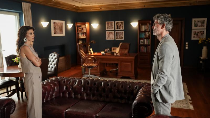 Ana, Mi-ai fost scrisă în ADN, 2 octombrie 2025. Sandra îl confruntă pe Basty. Ana află un detaliu dureros despre Victoria