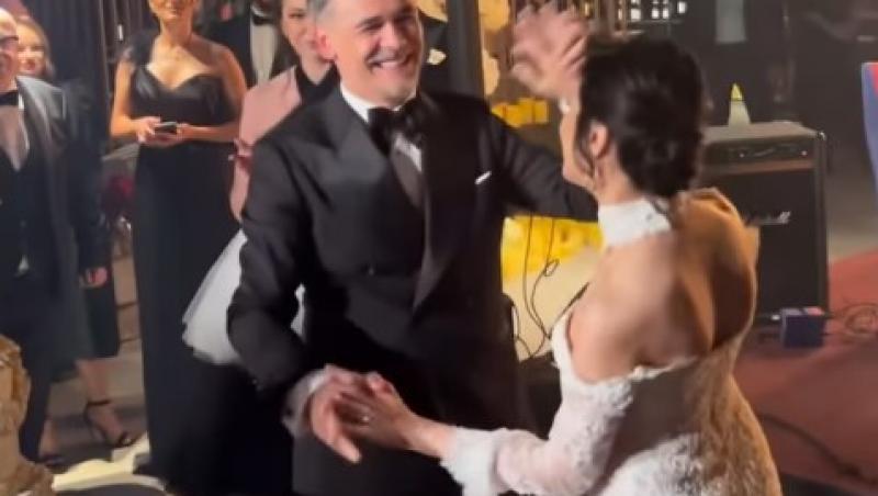 Cum arată rochia Dalianei Răducan când se întoarce cu spatele. Nimeni nu a mai văzut-o pe soția lui Răzvan Simion așa