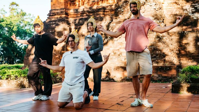 Asia Express sezonul 8, 21 octombrie 2025. Proba de dans care le-a dat mari bătăi de cap concurenților. Cum s-au descurcat