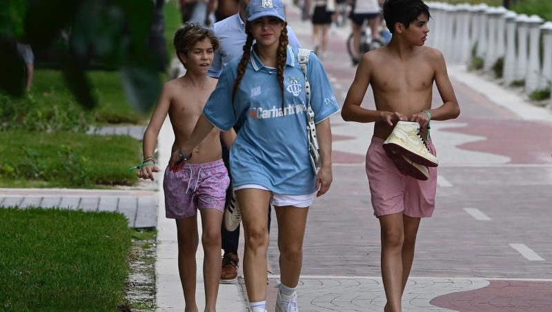 Cât de mult au crescut băieții Shakirei. Au fost surprinși pe plajă. În ce relații au rămas cu Gerard Piqué