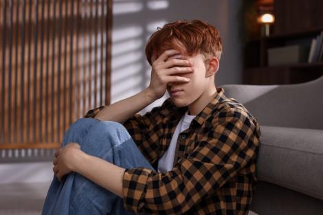 Cum identifici și tratezi depresia la adolescent