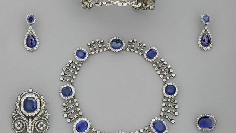 La cât au fost evaluate bijuteriile furate de la Muzeul Luvru. Ce avertizează procuroarea Parisului