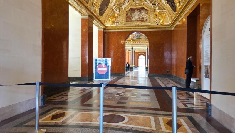 La cât au fost evaluate bijuteriile furate de la Muzeul Luvru. Ce avertizează procuroarea Parisului