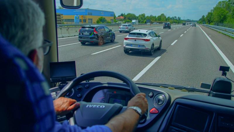 Bonus de 2 500 de euro pentru tinerii care vor să devină șoferi de autobuz sau de camion. În ce țară este disponibilă oferta