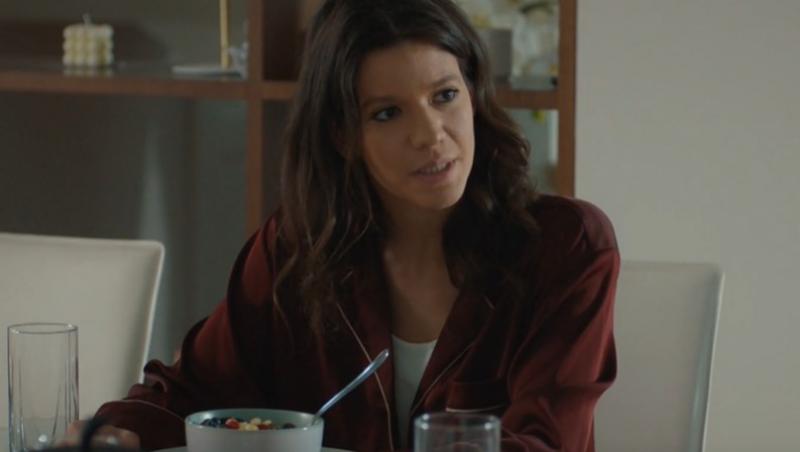 Interviu Ada Condeescu. Actrița din Ana, Mi-ai fost scrisă în ADN se împarte între familie și carieră.Ce zice despre Sanda Istrate