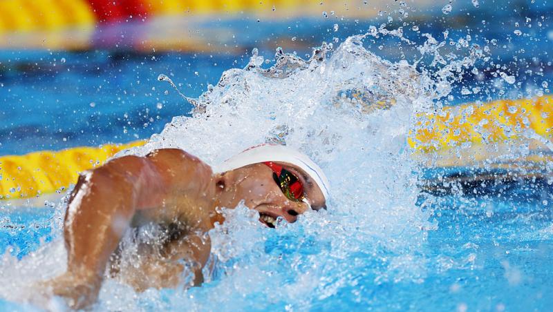 Cât costă o oră de antrenament cu David Popovici. De ce ”s-a vândut” campionul