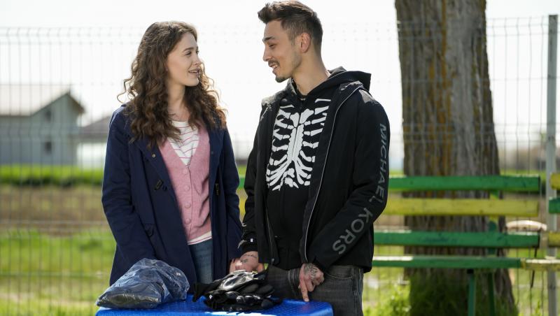 Iubire cu parfum de lavandă, rezumat episoade 19, 20 și 21 din 24 octombrie 2025. Albert se întoarce în Podișor. Ce pățește Amalia