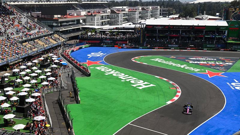 Vezi acum calificările din Formula 1™ pentru Marele Premiu al Mexicului. Lupta pentru pole e LIVE în AntenaPLAY și pe Antena 3 CNN