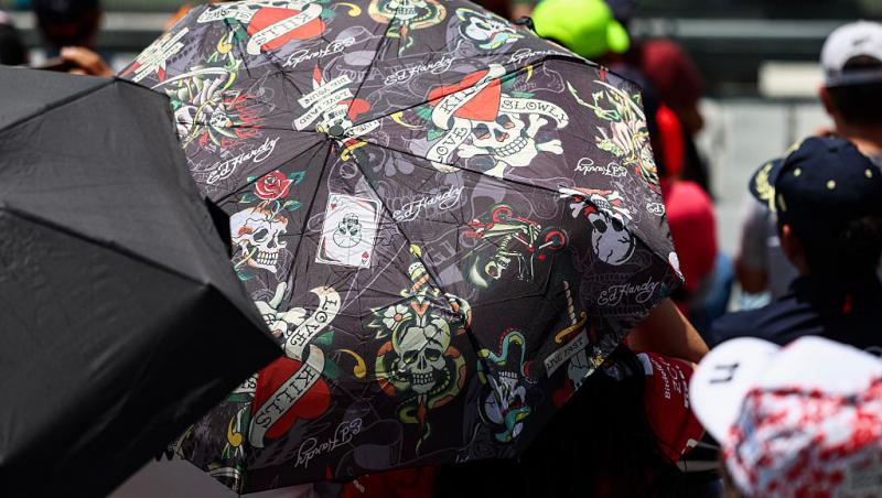 Vezi acum calificările din Formula 1™ pentru Marele Premiu al Mexicului. Lupta pentru pole e LIVE în AntenaPLAY și pe Antena 3 CNN