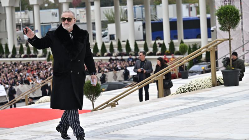 Principesa Margareta și Principele Radu, apariții elegante la ceremonia de sfințire a picturii Catedralei Naționale