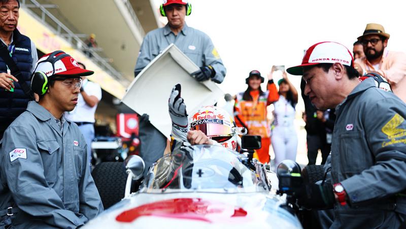 Vezi acum cursa din Formula 1™ pentru Marele Premiu al Mexicului. Spectacolul este LIVE pe Antena 3 CNN și în AntenaPLAY