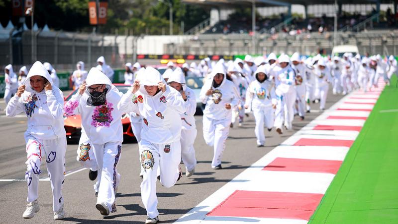 Vezi acum cursa din Formula 1™ pentru Marele Premiu al Mexicului. Spectacolul este LIVE pe Antena 3 CNN și în AntenaPLAY