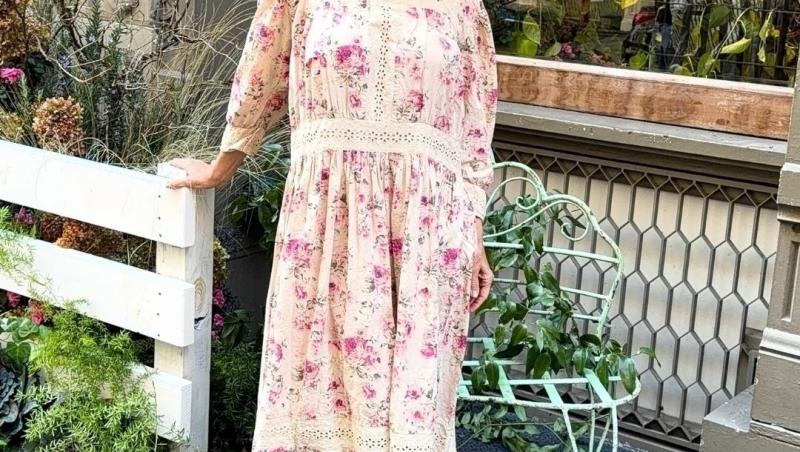 Pamela Anderson, de nerecunoscut pe străzile din New York. Cum a fost surprinsă de paparazzi vedeta din Baywatch