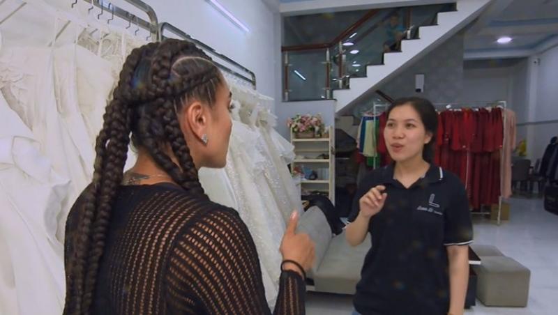 Karmen Simionescu spune de ce nu a îmbrăcat încă rochia de mireasă.Ce zice concurenta Asia Express despre nunta cu Bogdan Căplescu