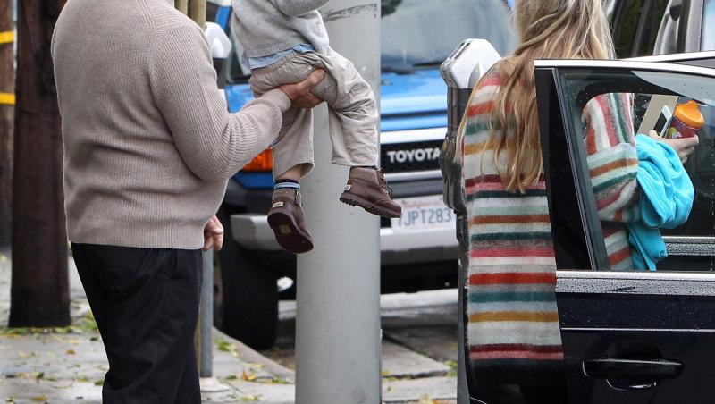 Kelsey Grammer a devenit tată pentru a opta oară, la 70 de ani. Soția sa, Kayte, a născut un băiețel