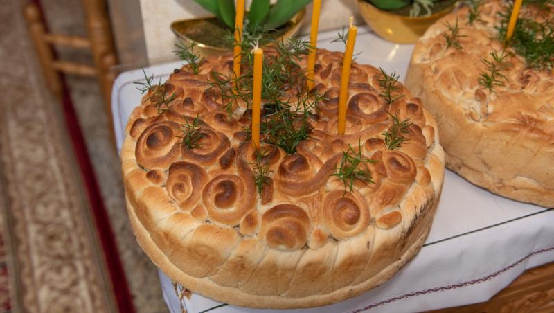 Tradiții și obiceiuri de Moșii de toamnă. Ce nu este bine să împarți în ziua respectivă