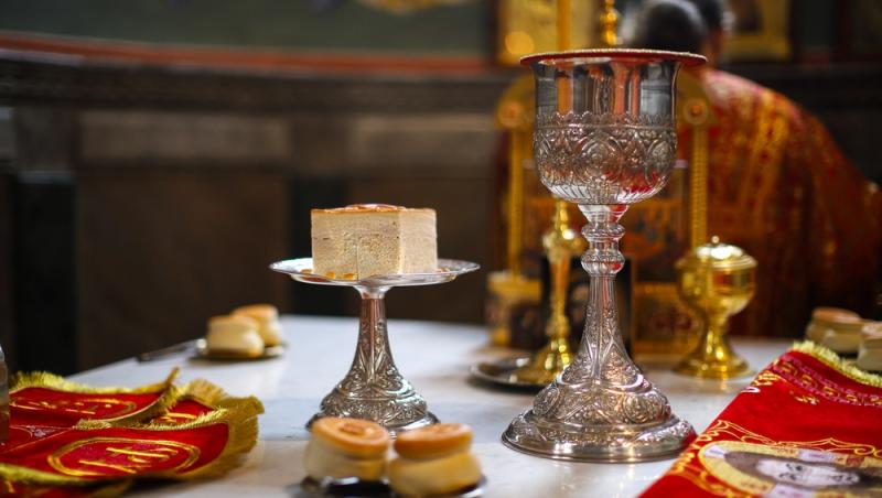 Tradiții și obiceiuri de Moșii de toamnă. Ce nu este bine să împarți în ziua respectivă