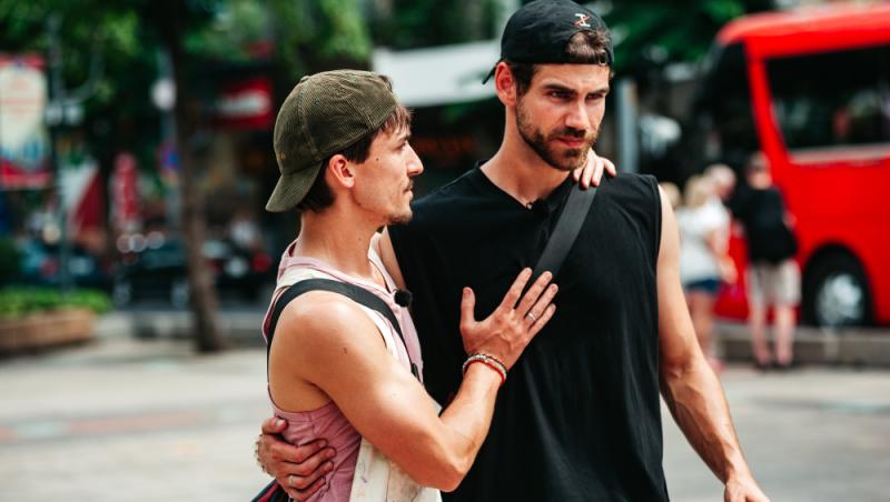 Asia Express sezonul 8, 29 octombrie 2025. Emil Rengle și Alejandro Fernandez au părăsit aventura de pe Drumul Eroilor: „Plecăm..”