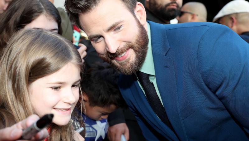 Bebeluș-surpriză în showbiz!Actorul iubit de o lume întreagă și soția sa cu 16 ani mai tânără au devenit părinți pentru prima dată