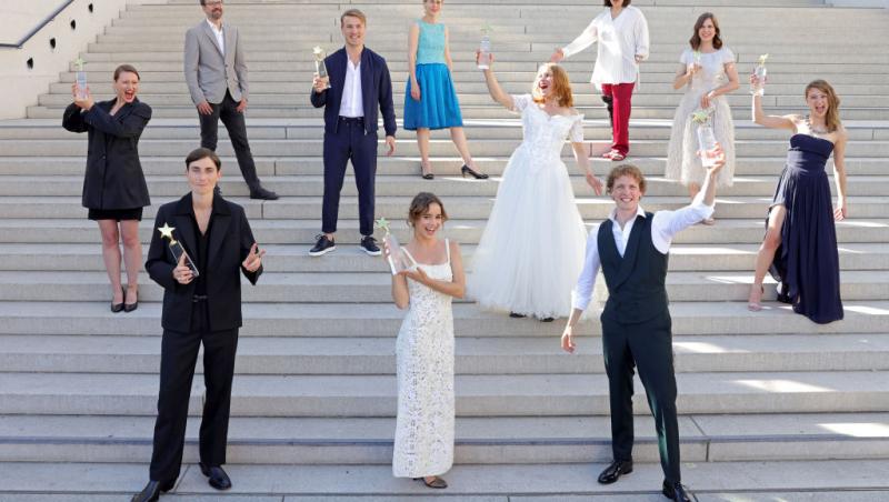 Bebeluș-surpriză în showbiz!Actorul iubit de o lume întreagă și soția sa cu 16 ani mai tânără au devenit părinți pentru prima dată