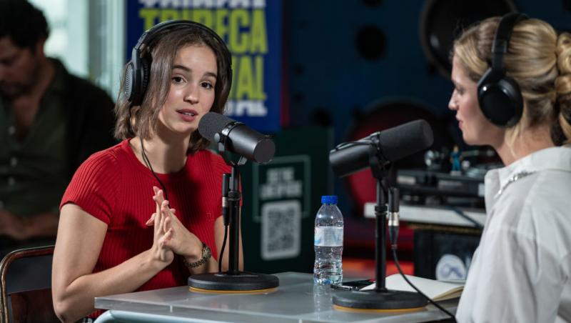 Bebeluș-surpriză în showbiz!Actorul iubit de o lume întreagă și soția sa cu 16 ani mai tânără au devenit părinți pentru prima dată