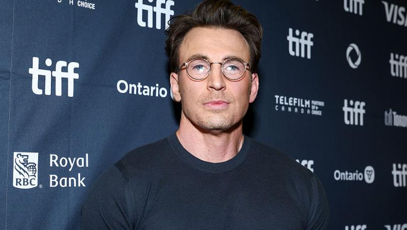 Bebeluș-surpriză în showbiz!Actorul iubit de o lume întreagă și soția sa cu 16 ani mai tânără au devenit părinți pentru prima dată