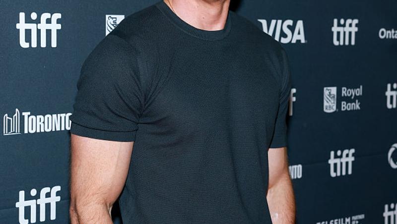 Bebeluș-surpriză în showbiz!Actorul iubit de o lume întreagă și soția sa cu 16 ani mai tânără au devenit părinți pentru prima dată