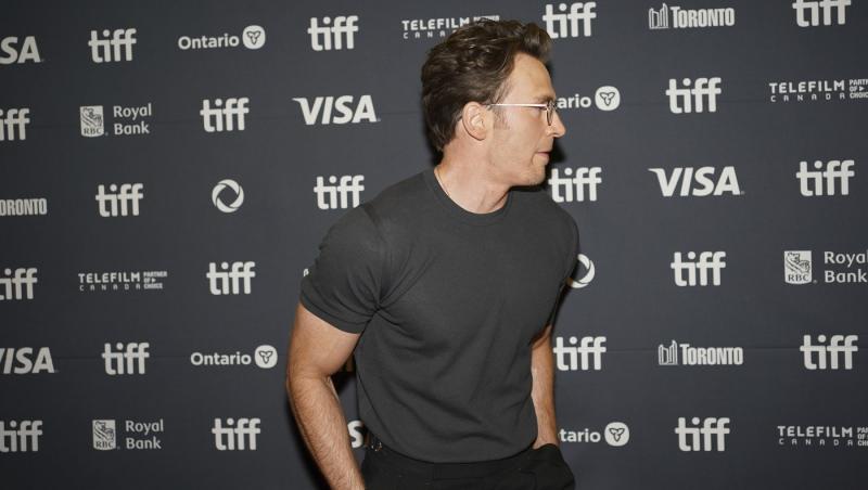 Bebeluș-surpriză în showbiz!Actorul iubit de o lume întreagă și soția sa cu 16 ani mai tânără au devenit părinți pentru prima dată