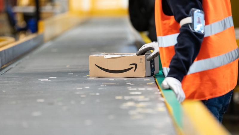Amazon, pregătită să concedieze 14.000 de oameni pentru Inteligența Artificială. Ce strategie pe termen lung are conducerea