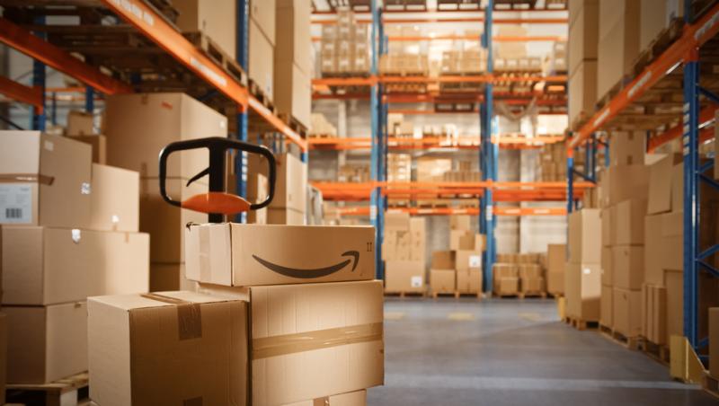 Amazon, pregătită să concedieze 14.000 de oameni pentru Inteligența Artificială. Ce strategie pe termen lung are conducerea