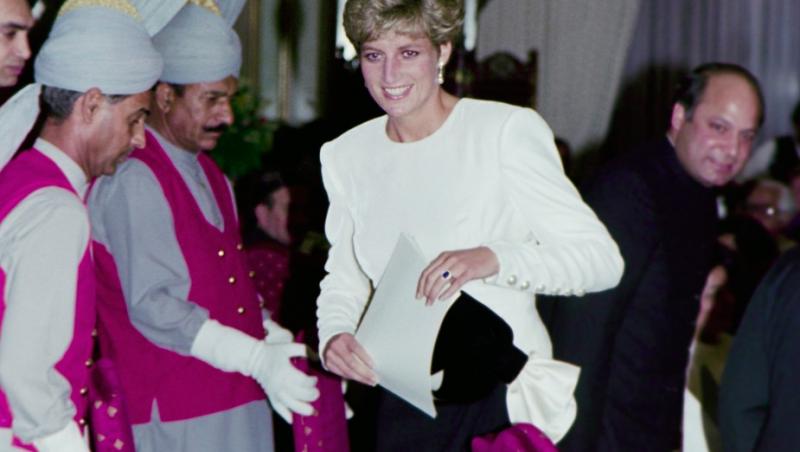 S-a aflat secretul Prințesei Diana. Ce introducea în palat crezând că nu o vede nimeni