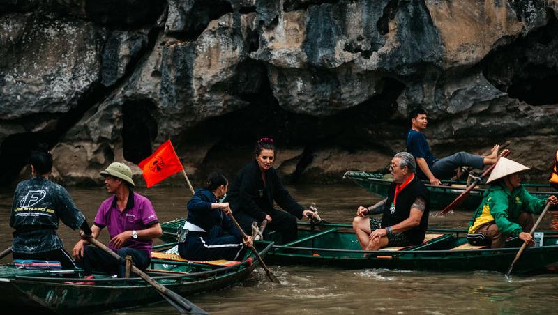 Asia Express sezonul 8, 5 octombrie 2025. S-au schimbat echipele de pe Drumul Eroilor. Cum arată noua formulă din etapa cinci