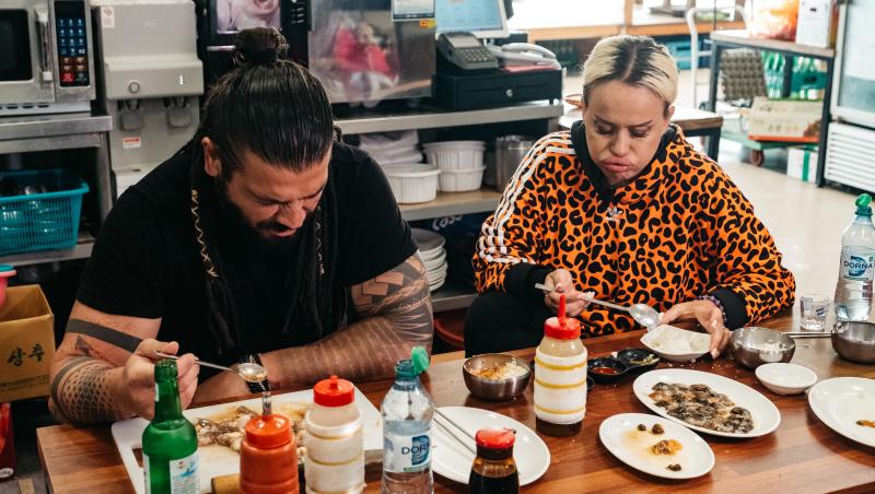 Asia Express sezonul 8, 2 noiembrie 2025. Echipele au fost provocate să mănânce creaturi marine vii. Cum au început penalizările