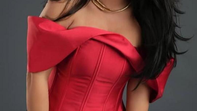 Radu, fiul Ancăi Dinicu, a împlinit un an. Ce obiecte surprinzătoare a ales de pe tăviță la tăierea moțului