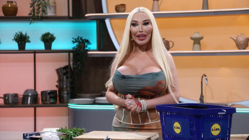 Jessica Alves, de nerecunoscut după ce a apelat a șasea oară la lifting facial. În ce ipostază a fost văzut fostul bărbat Ken