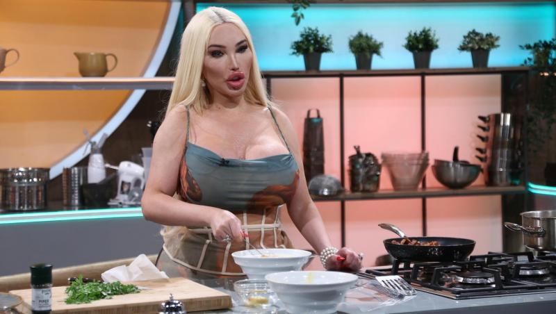 Jessica Alves, de nerecunoscut după ce a apelat a șasea oară la lifting facial. În ce ipostază a fost văzut fostul bărbat Ken