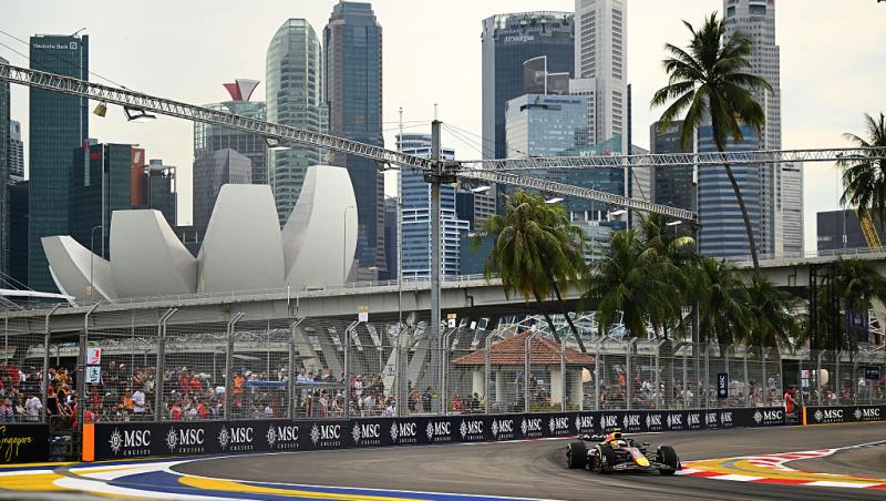 S-au încheiat calificările din Formula 1™ pentru Marele Premiu din Singapore. George Russell în pole position pe Marina Bay