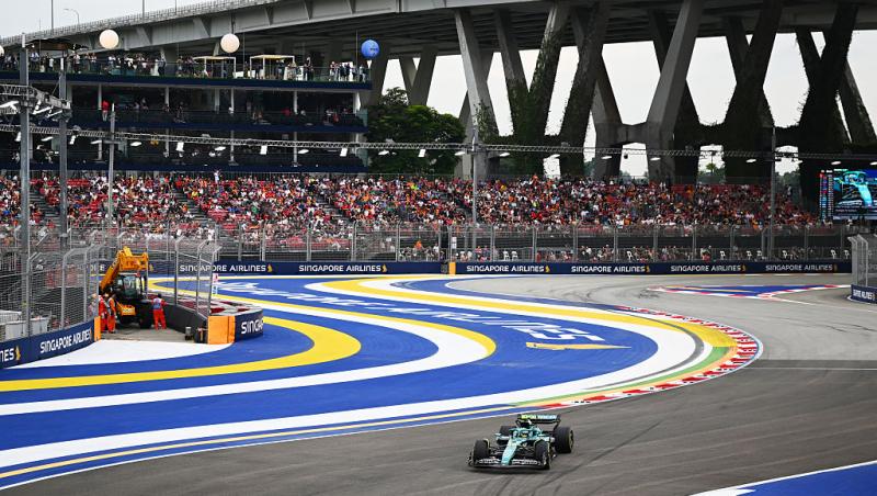 Vezi acum calificările din Formula 1™ pentru Marele Premiu din Singapore. Lupta pentru pole e LIVE în AntenaPLAY și pe Antena3CNN