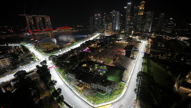 Vezi acum calificările din Formula 1™ pentru Marele Premiu din Singapore. Lupta pentru pole e LIVE în AntenaPLAY și pe Antena3CNN