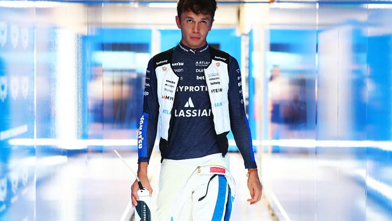 Vezi acum calificările din Formula 1™ pentru Marele Premiu din Singapore. Lupta pentru pole e LIVE în AntenaPLAY și pe Antena3CNN