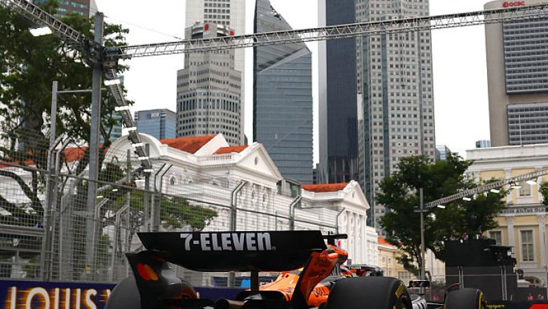 Vezi acum cursa din Formula 1™ pentru Marele Premiu din Singapore. Spectacolul de pe Marina Bay e LIVE pe Antena1 și în AntenaPLAY