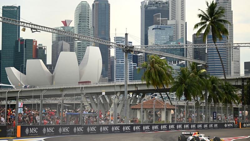 Vezi acum cursa din Formula 1™ pentru Marele Premiu din Singapore. Spectacolul de pe Marina Bay e LIVE pe Antena1 și în AntenaPLAY