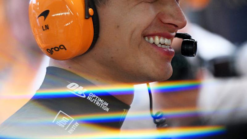 Vezi acum cursa din Formula 1™ pentru Marele Premiu din Singapore. Spectacolul de pe Marina Bay e LIVE pe Antena1 și în AntenaPLAY