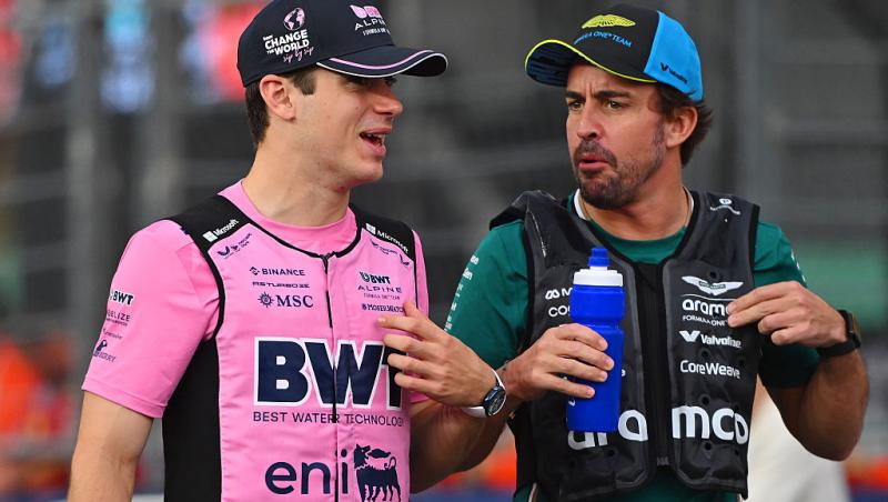 Vezi acum cursa din Formula 1™ pentru Marele Premiu din Singapore. Spectacolul de pe Marina Bay e LIVE pe Antena1 și în AntenaPLAY