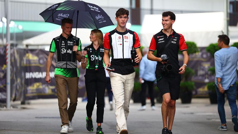 Vezi acum cursa din Formula 1™ pentru Marele Premiu din Singapore. Spectacolul de pe Marina Bay e LIVE pe Antena1 și în AntenaPLAY