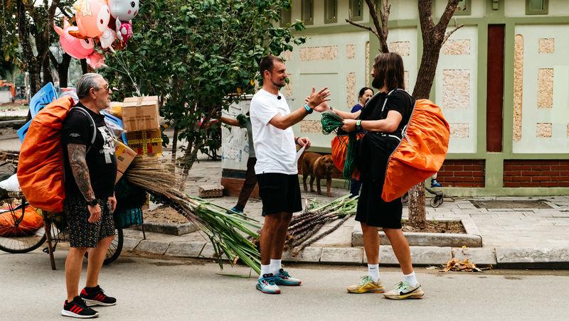 Asia Express sezonul 8, 6 octombrie 2025. Cum au pierdut Dan Alexa și Alina Pușcău plicul de la Irina Fodor. Ce a urmat în cursă