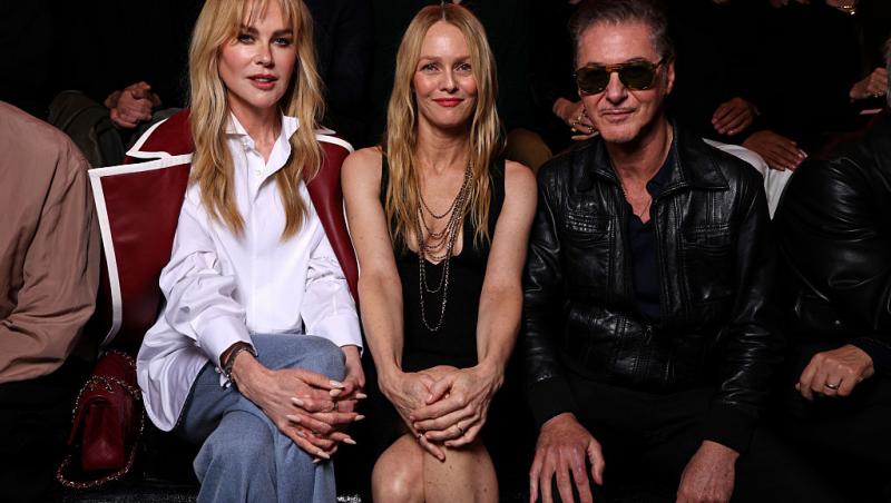 Nicole Kidman, apariție relaxată după anunțul divorțului. De mână cu cine a fost văzută la Paris Fashion Week