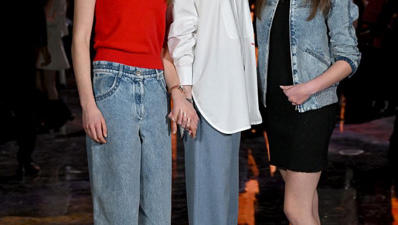 Nicole Kidman, apariție relaxată după anunțul divorțului. De mână cu cine a fost văzută la Paris Fashion Week