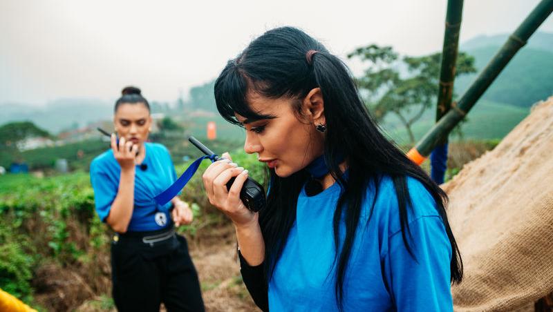 Asia Express sezonul 8, 7 octombrie 2025. Cine a câștigat jocul de amuletă din etapa cinci. Trei echipe s-au întrecut pe traseu